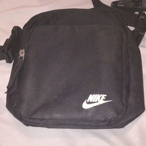 A Nike bag for 16$